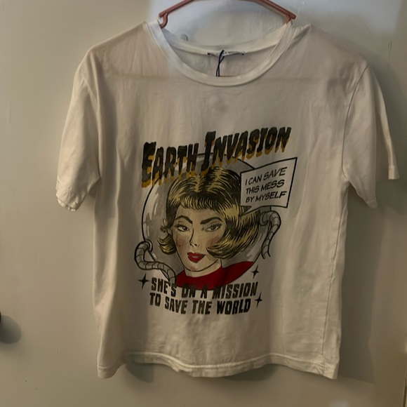 Zara Trafaluc Earth Invasion Short Sleeve Graphic Tee S NEW Sustainable Boho - Picture 3 of 9